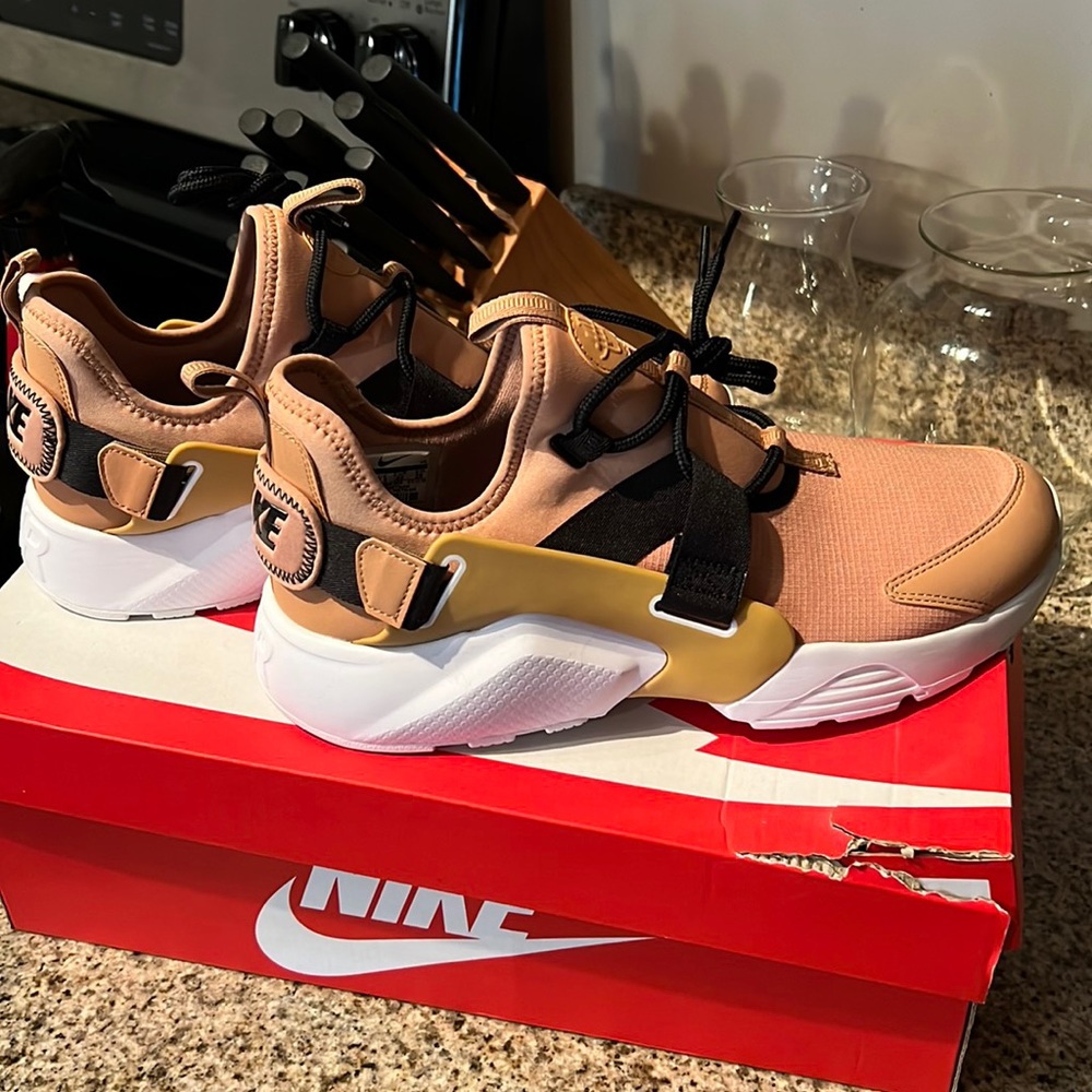 Nike Huarache city low
